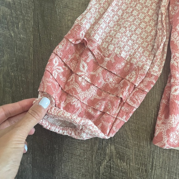 BTFL-Life pink and gold thread blouse in XS - Picture 10 of 10